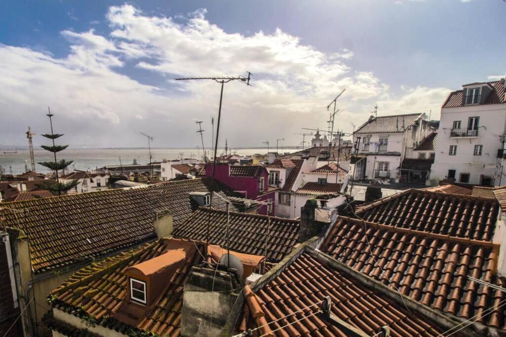 Amazing River View In Historical Lisboa Dış mekan fotoğraf